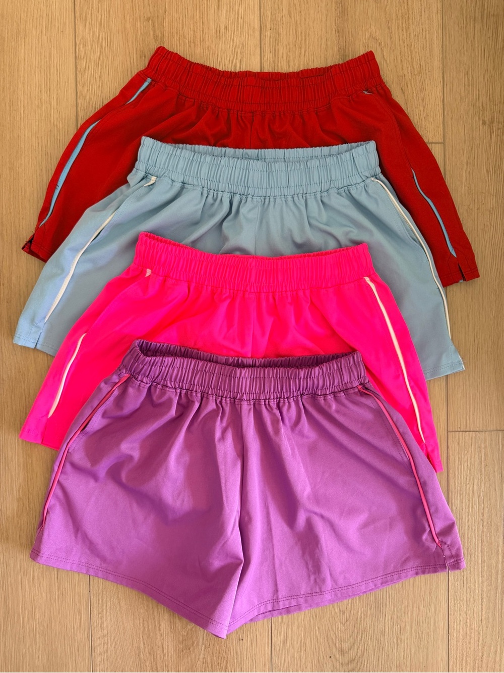 FIVE the label dancewear Lot, elastic waist active shorts w/ pinstripe YXL
